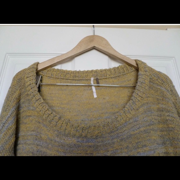 Free People wide neck off-shoulder slouchy sweater - Picture 4 of 4
